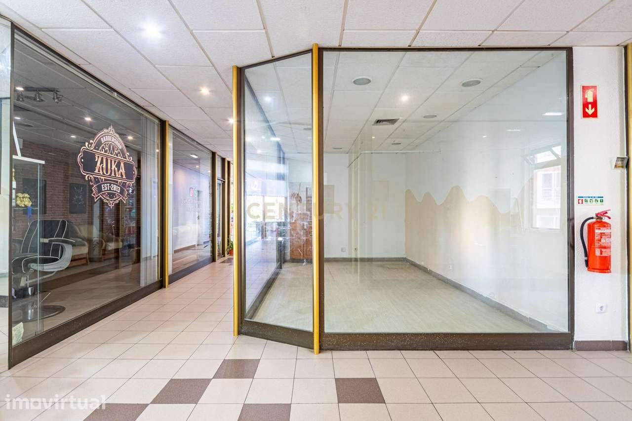 Espaço Comercial em Mem Martins, Sintra - Grande imagem: 3/20