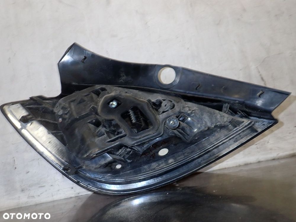 LAMPA PRAWA TYLNA OPEL ASTRA H 1.7CDTI - 5