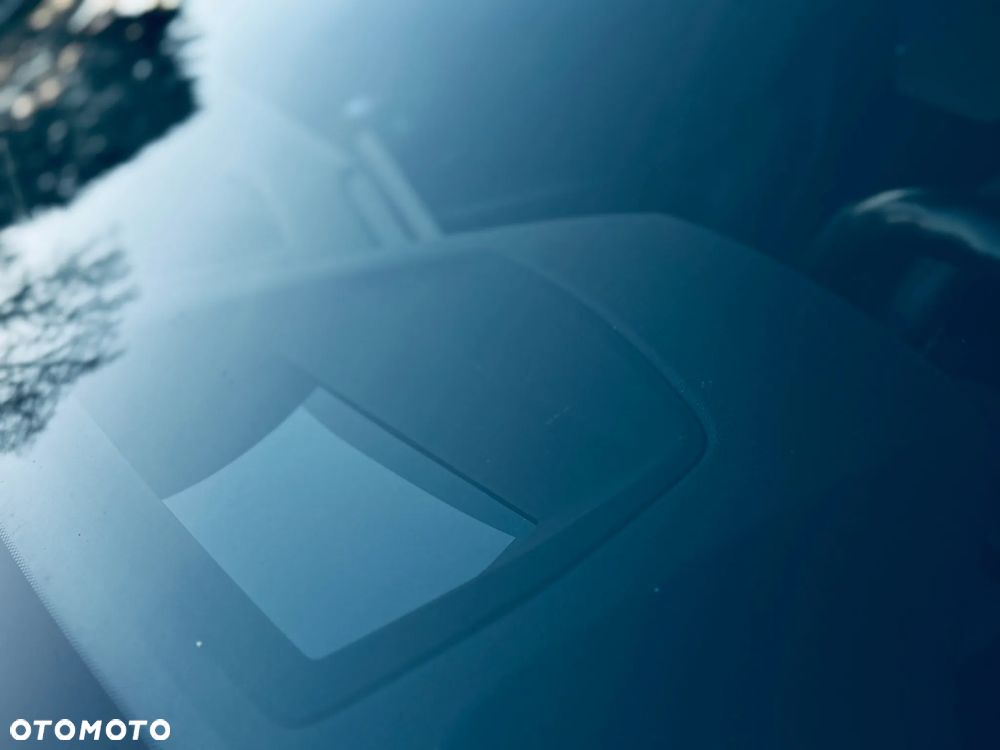 BMW Seria 3 320d xDrive M Sport Shadow - 17