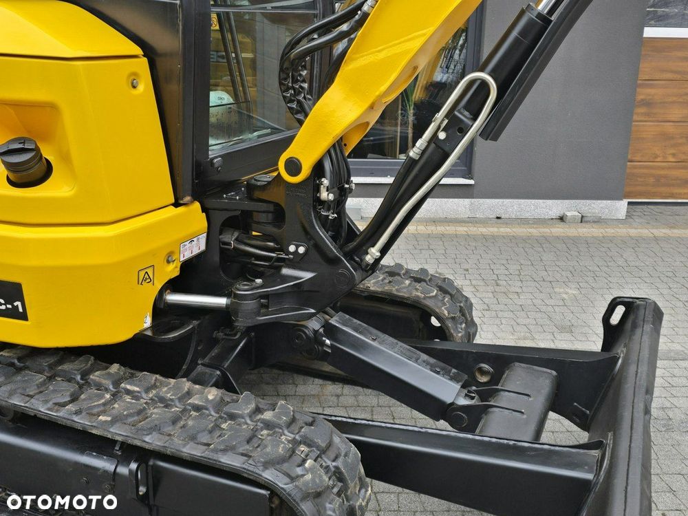 JCB 36C-1 - 12