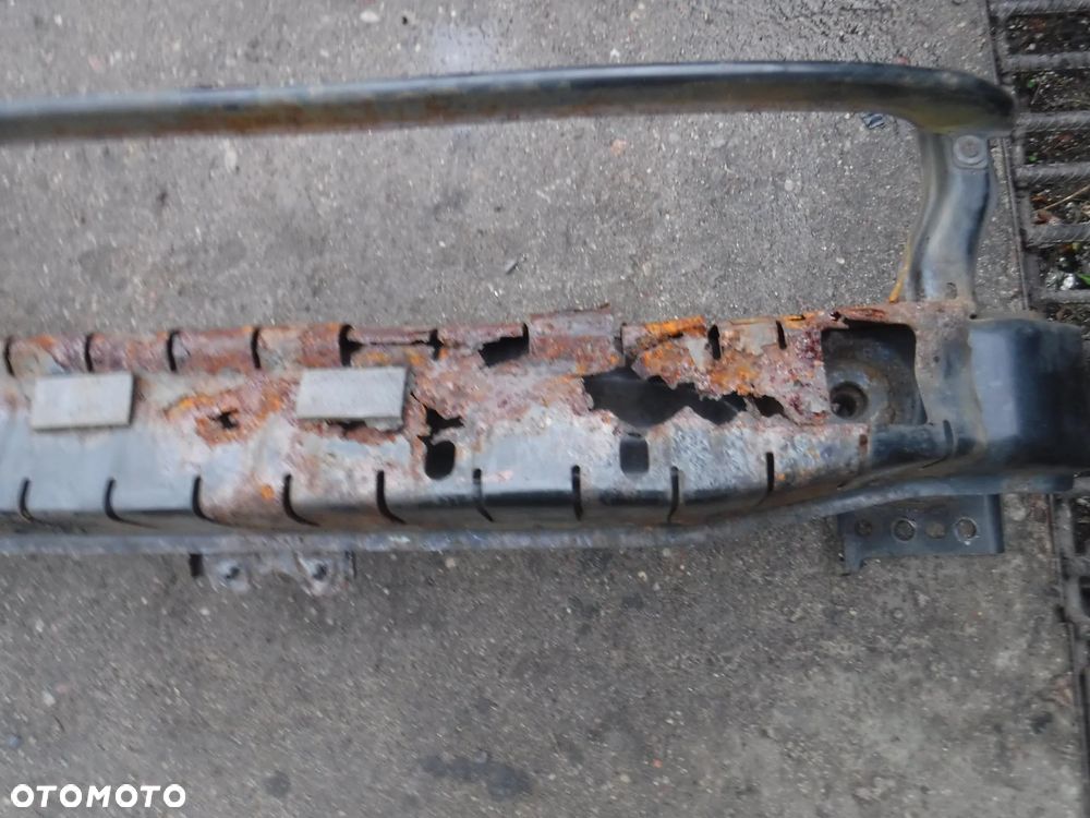 Seat Alhambra II 7N belka przod - 2