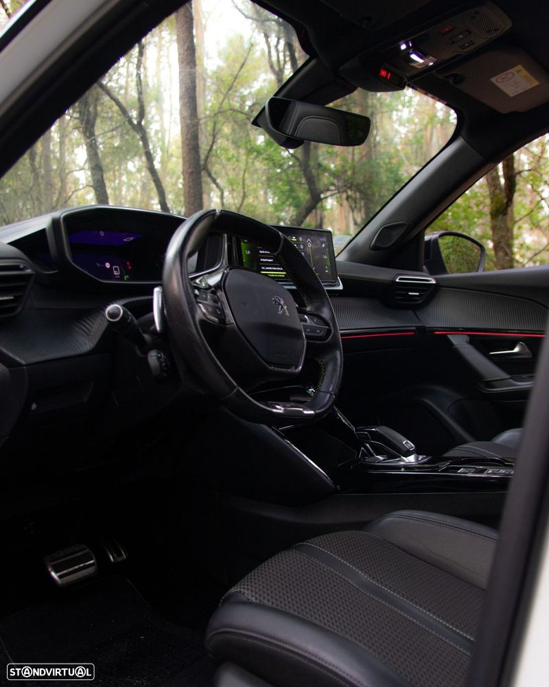 Peugeot 2008 1.5 BlueHDi GT Pack EAT8 - 15