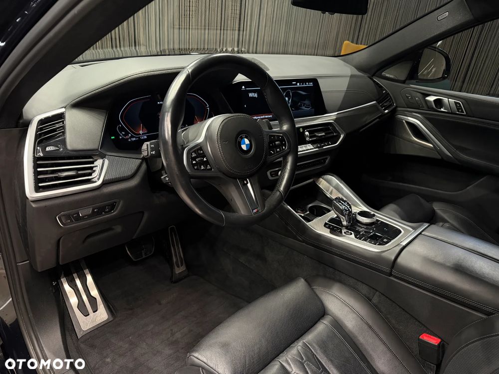 BMW X6 M50i - 10