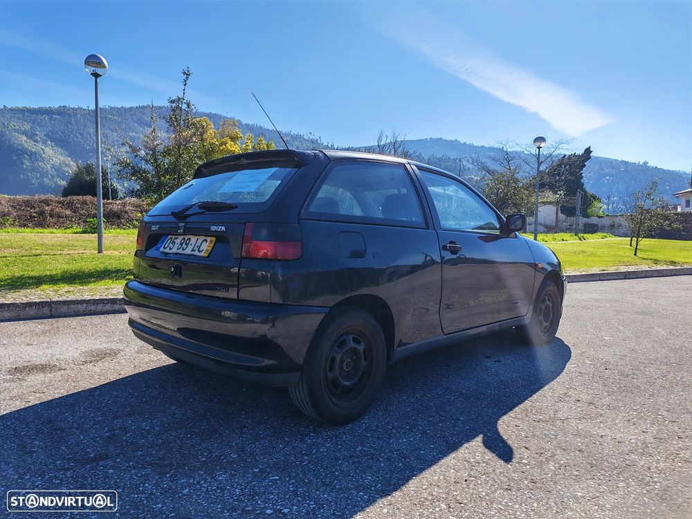 SEAT Ibiza 1.9 TDi Latino - 4