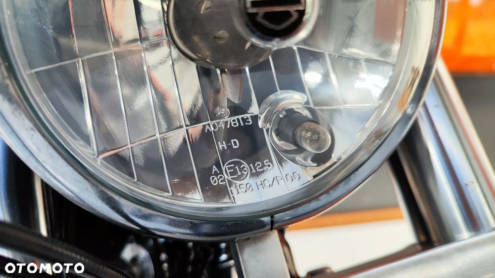 Harley-Davidson Dyna Street Bob - 19