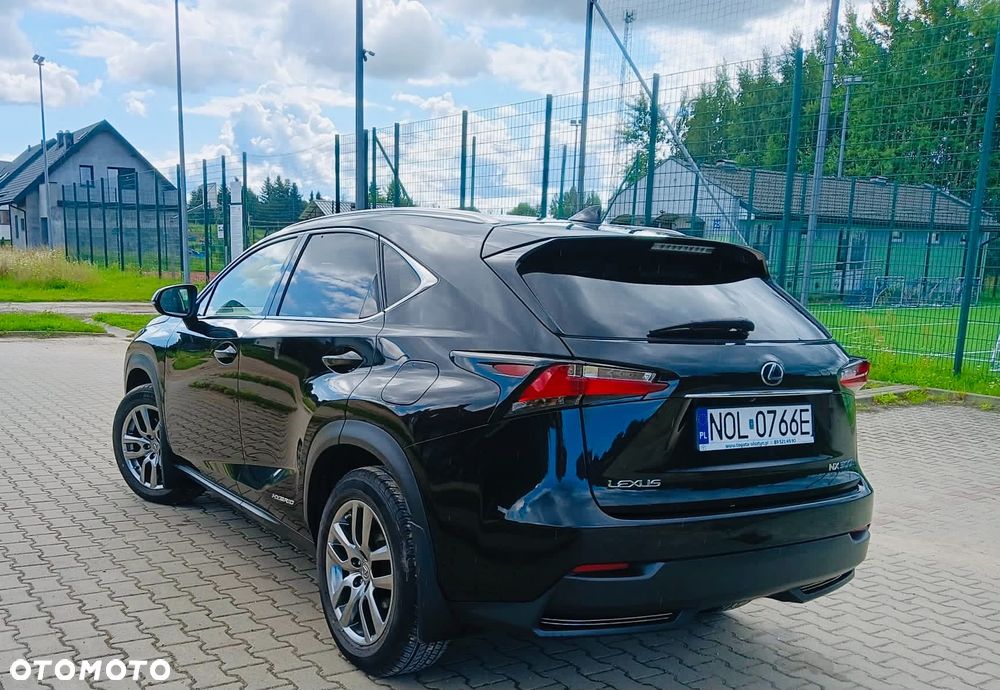 Lexus NX 300h Comfort AWD - 3