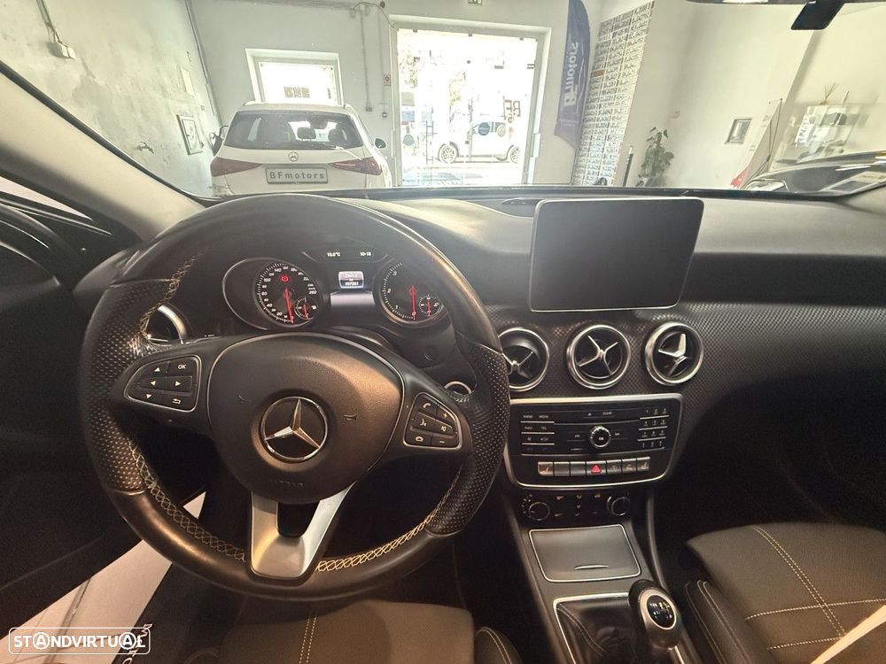 Mercedes-Benz A 180 d Urban - 11