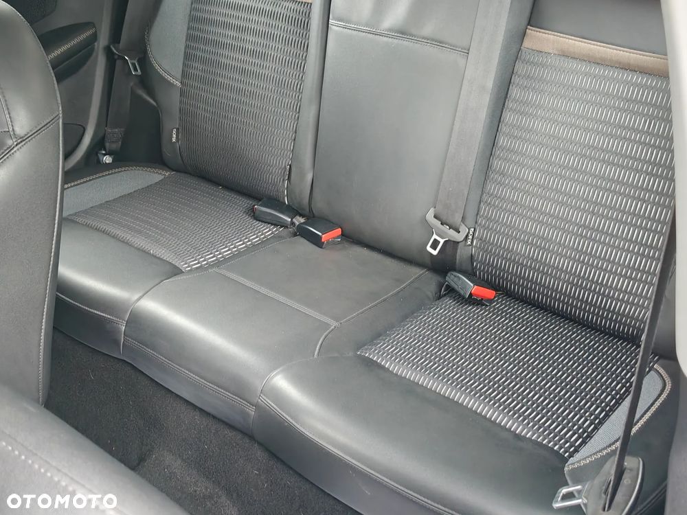 Peugeot 2008 PureTech 100 Active - 8