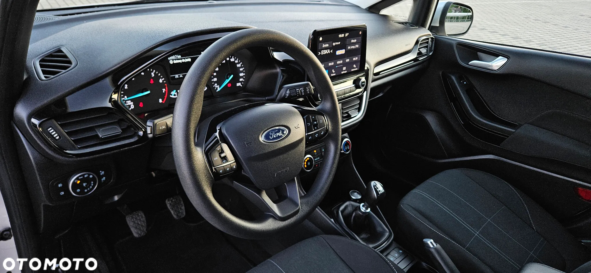 Ford Fiesta 1.0 EcoBoost S&S TITANIUM - 6