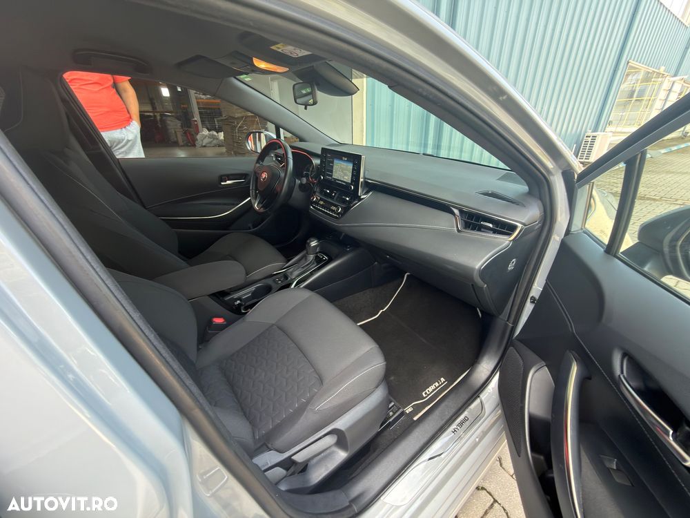 Toyota Corolla 1.8 Business Edition - 20