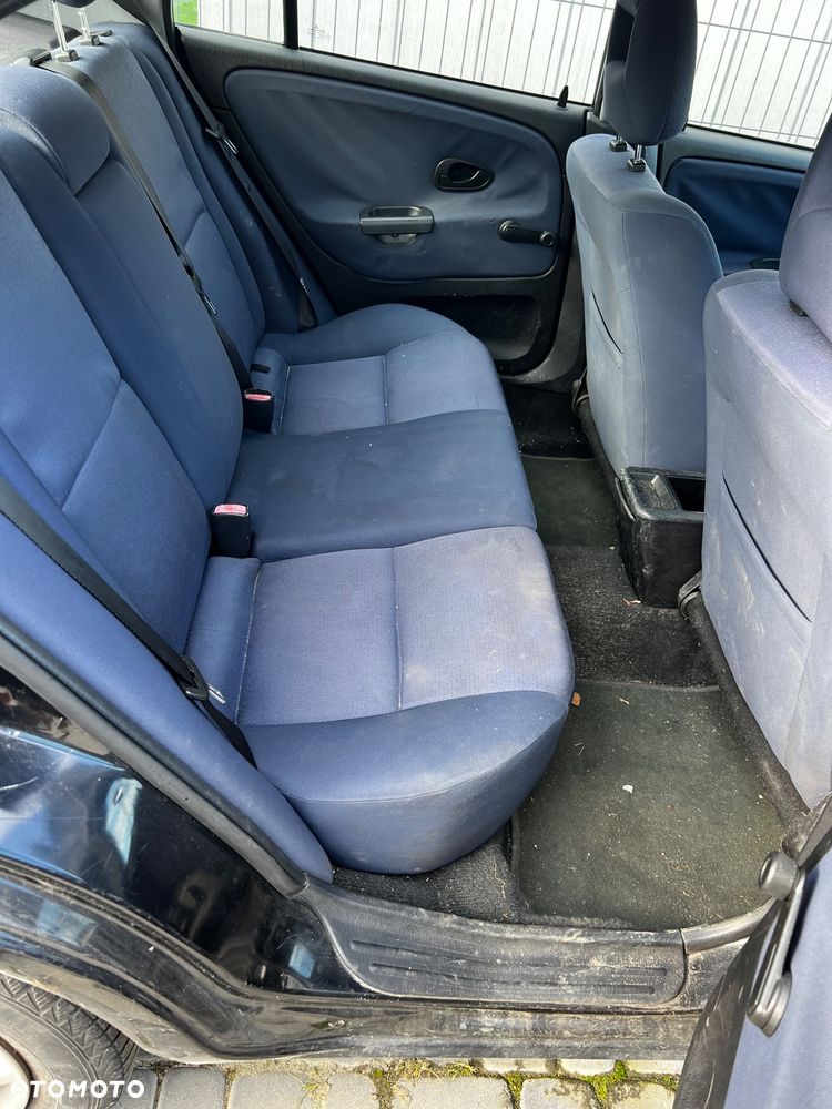 Mitsubishi Carisma 1.6 Classic - 10