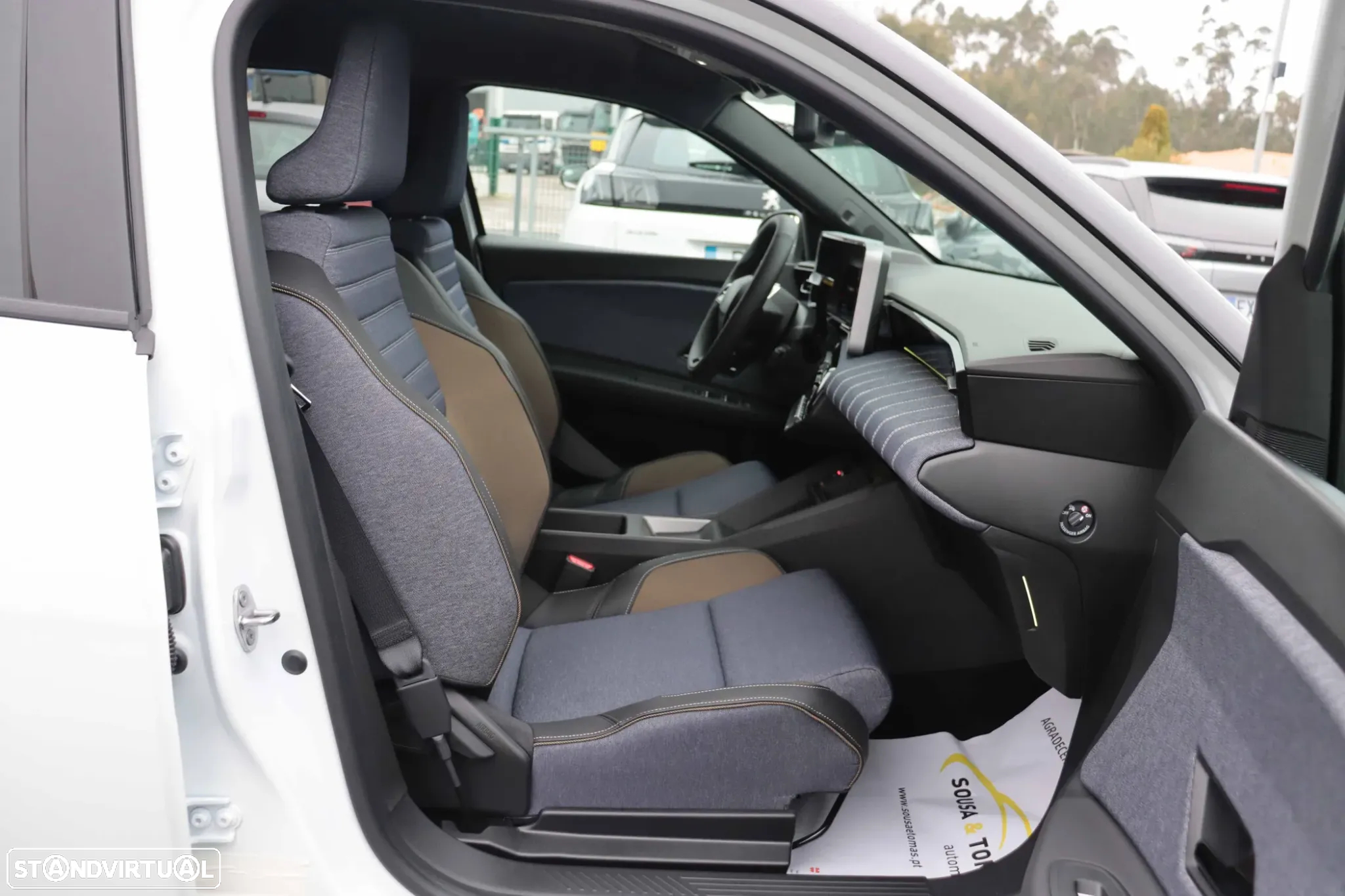 Renault 5 E-Tech 52 kWh Techno Autonomia Conforto - 12