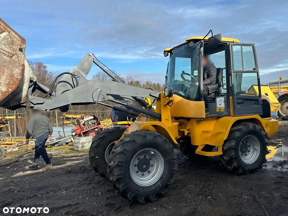 Liebherr Ładowarka Czołowa VOLVO L30G - 14