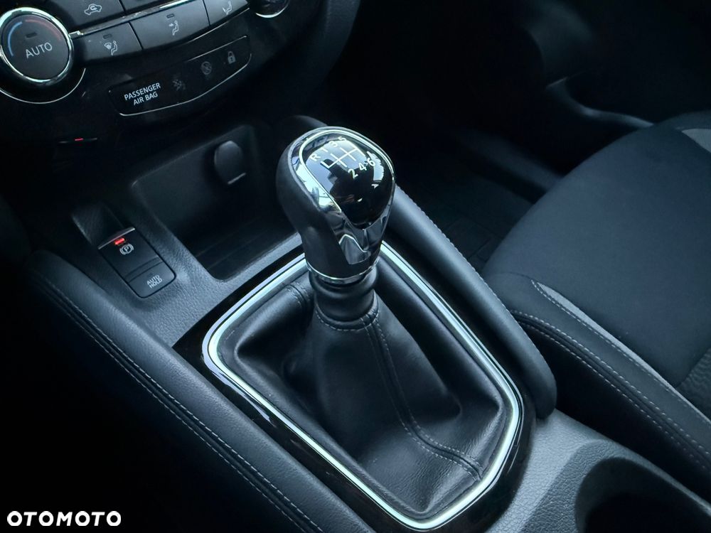 Nissan Qashqai 1.3 DIG-T TEKNA - 12