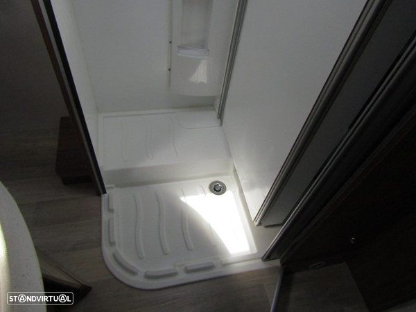 Pilote Essential P650 Cama Central - 30
