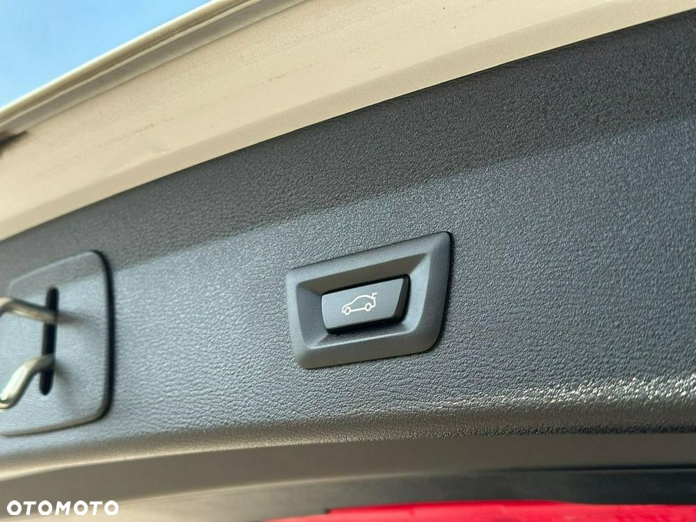 BMW X1 xDrive25i Advantage - 30