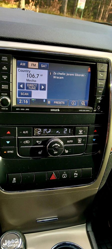 Jeep Grand Cherokee - 23