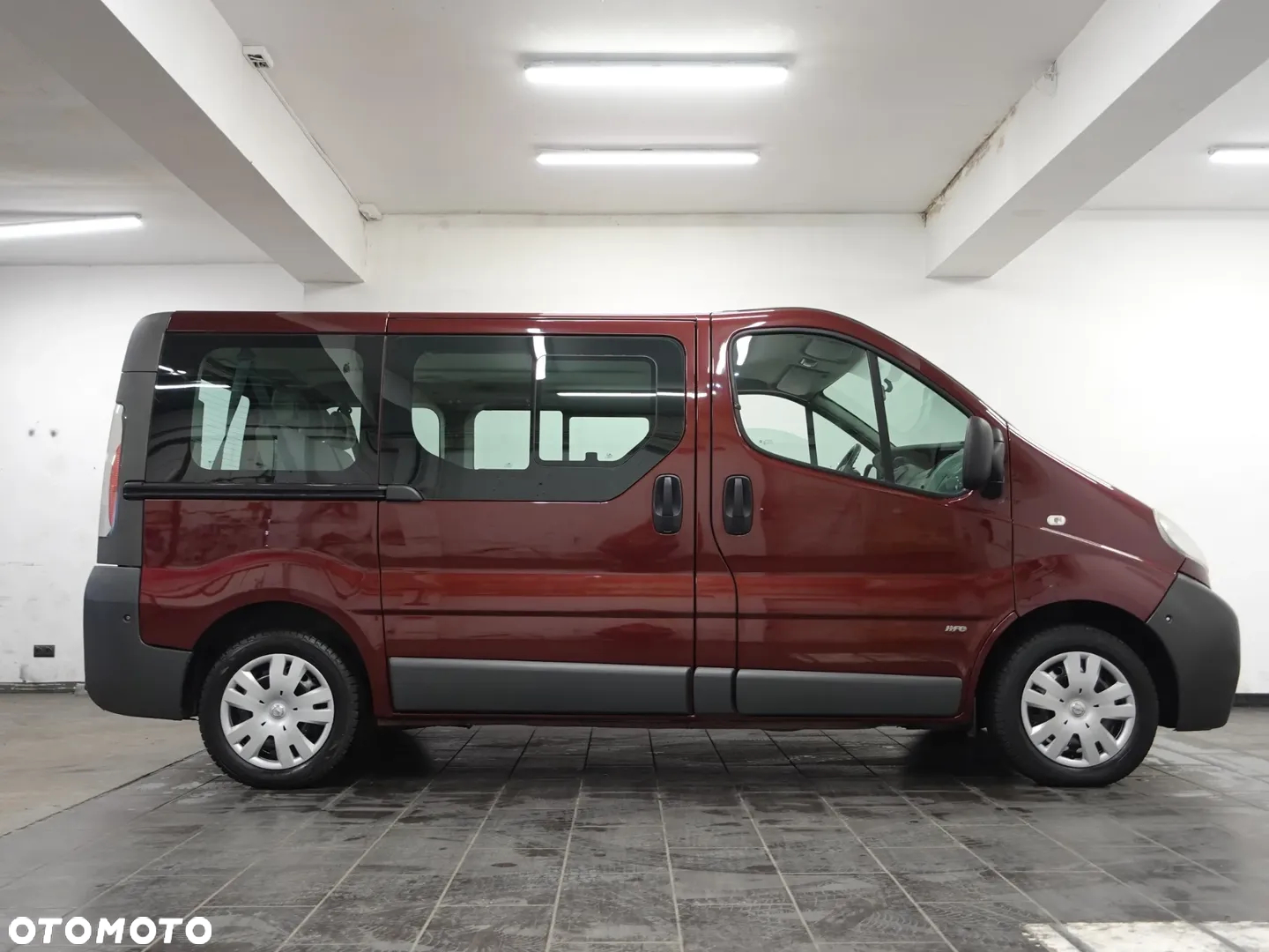 Opel Vivaro 2.5 CDTI L1H1 Life Edition - 9