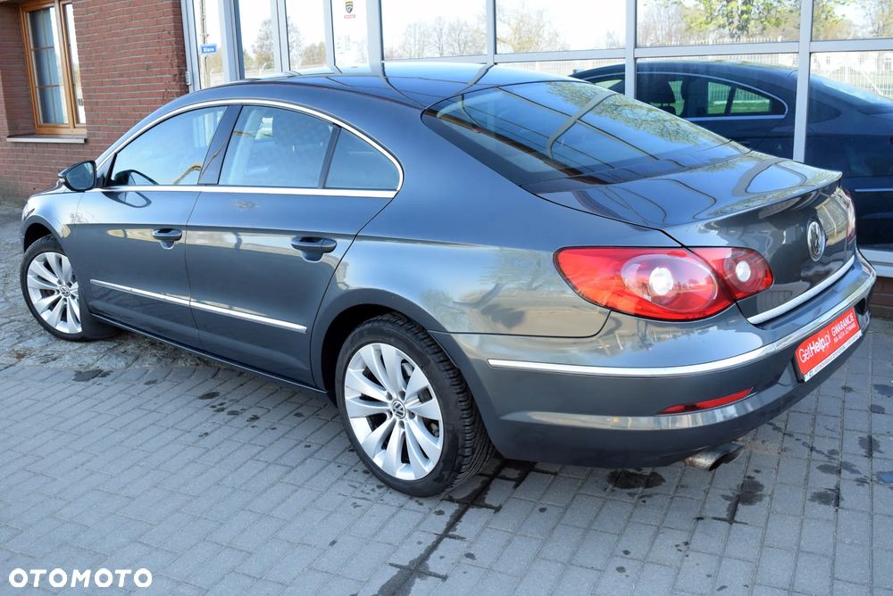 Volkswagen Passat CC - 4