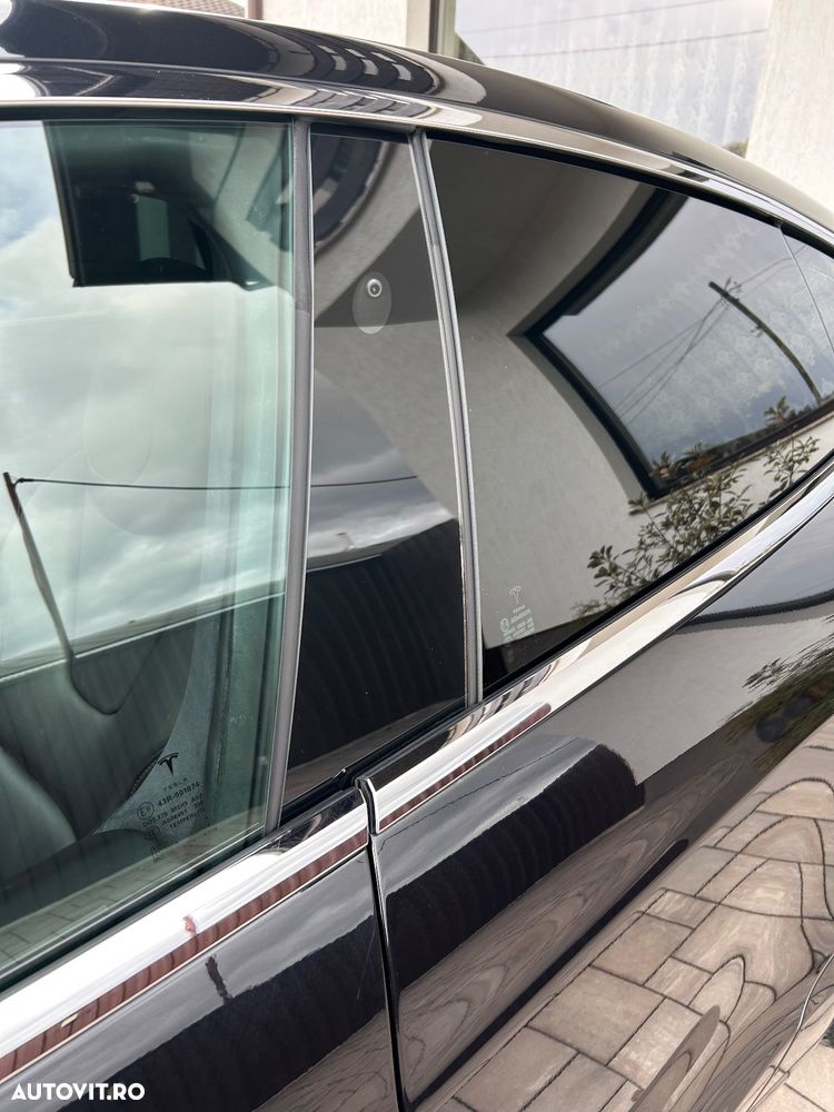 Tesla Model S 85D Allradantrieb Performance - 13