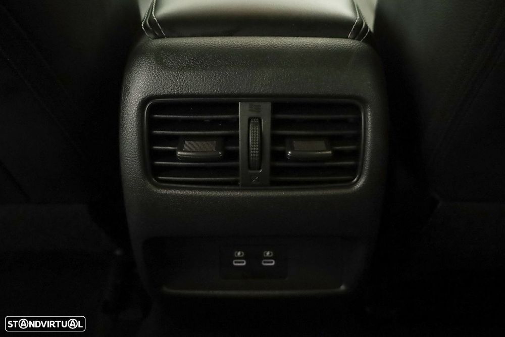 Nissan Qashqai 1.3 DIG-T N-Connecta LED Xtronic - 23