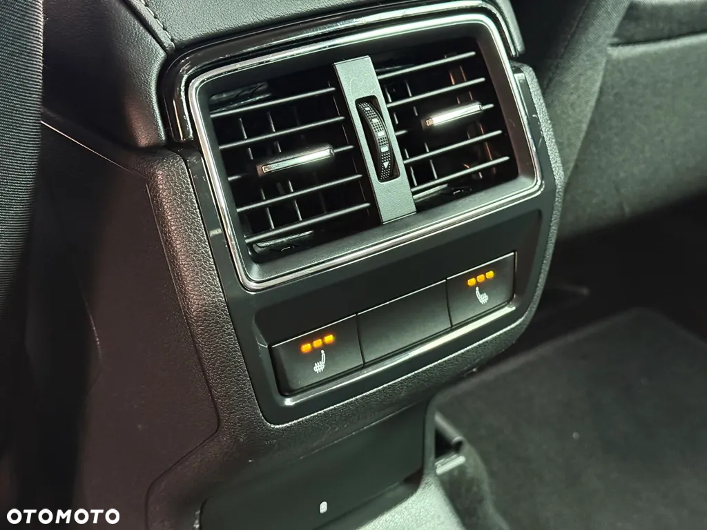 Skoda Karoq 2.0 TDI 4x4 DSG Drive - 5