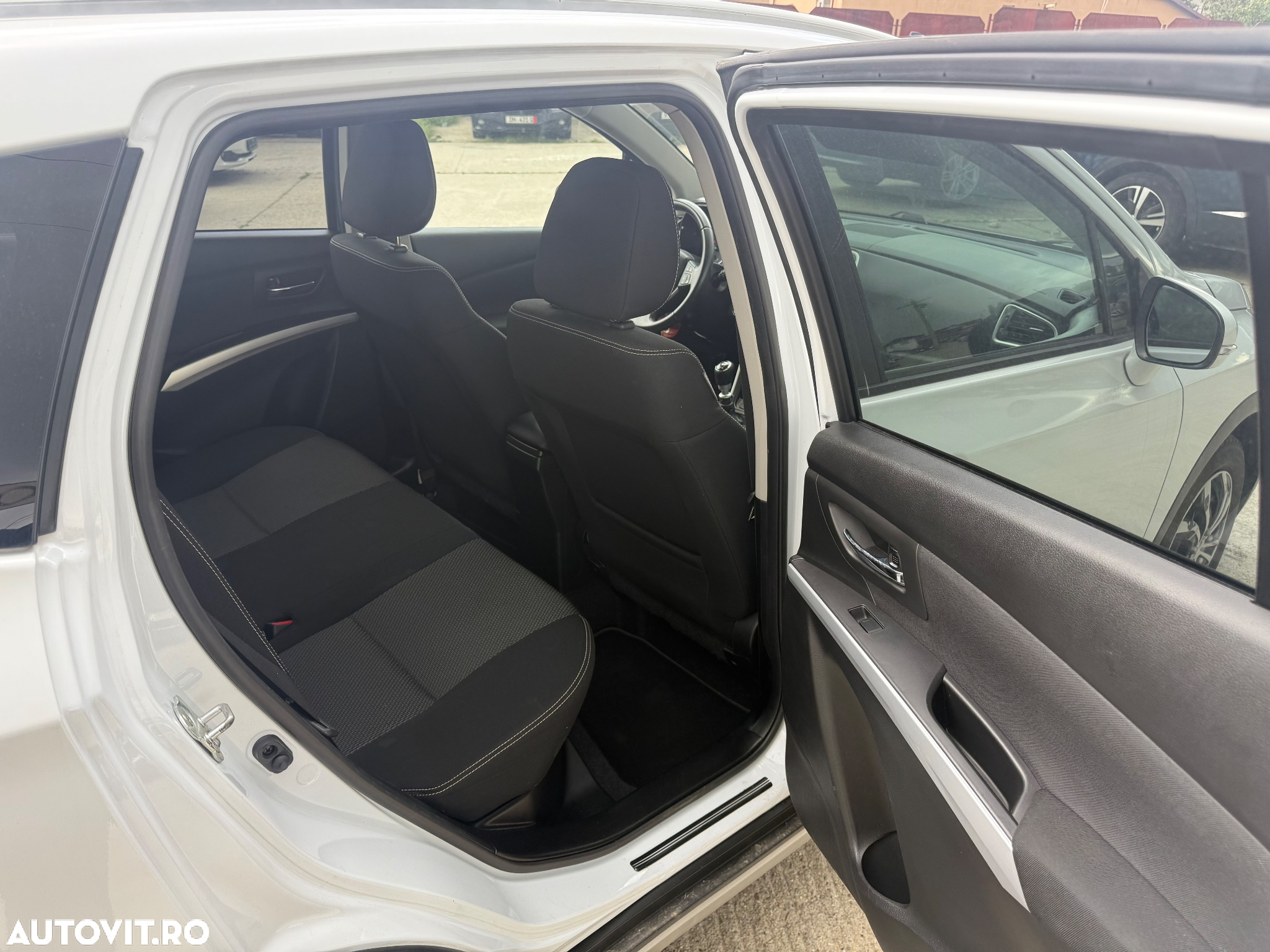 Suzuki SX4 S-Cross 1.6 DDIS 4x2 Comfort+ - 20