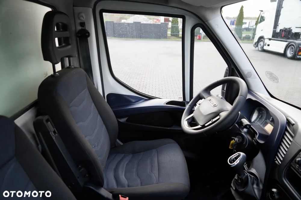 Iveco DAILY 35-150 / CHŁODNIA / AGREGAT PULSOR 400 MT / MULTITEMPERATURA  / ŚCIANA GRODZIOWA /  Sprowadzony - 24