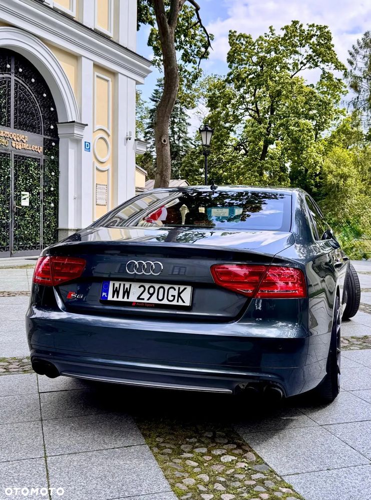 Audi S8 4.0 TFSI Quattro - 17