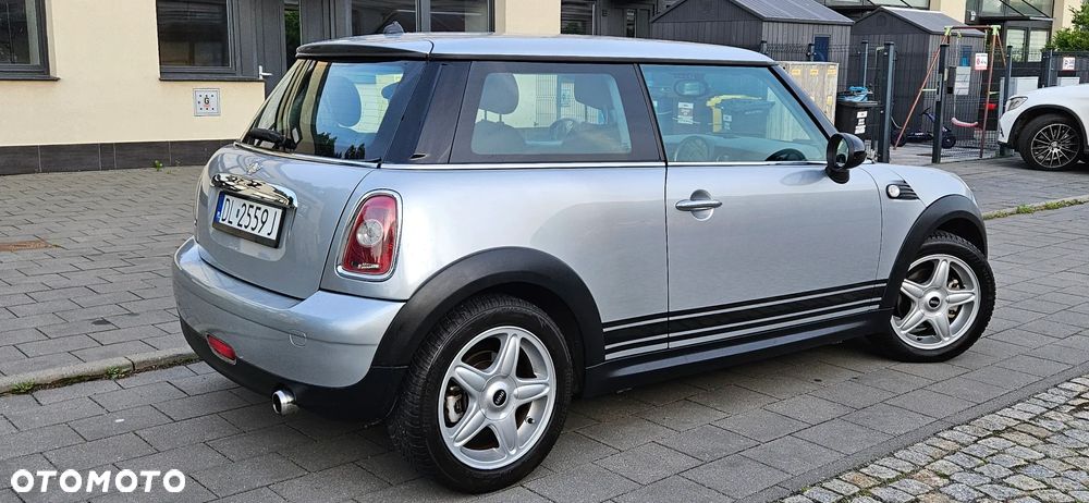MINI ONE Standard - 4