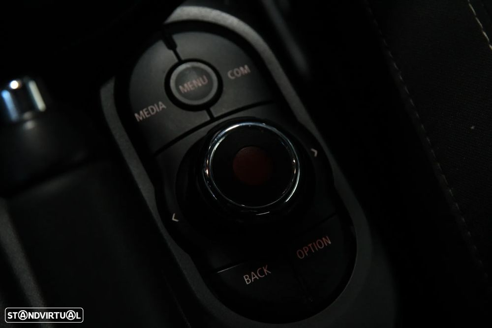 MINI Cabrio Cooper JCW - 19