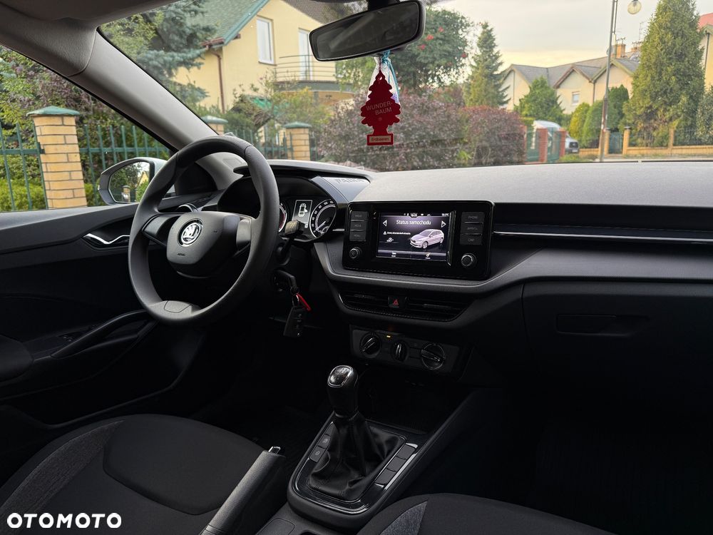 Skoda Fabia 1.0 Ambition - 10