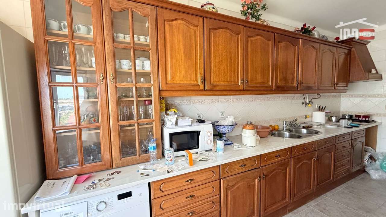 Apartamento T3 2ºandar, Arrecadação, Varandas, Suite, Boas Áreas - ... - Grande imagem: 2/20