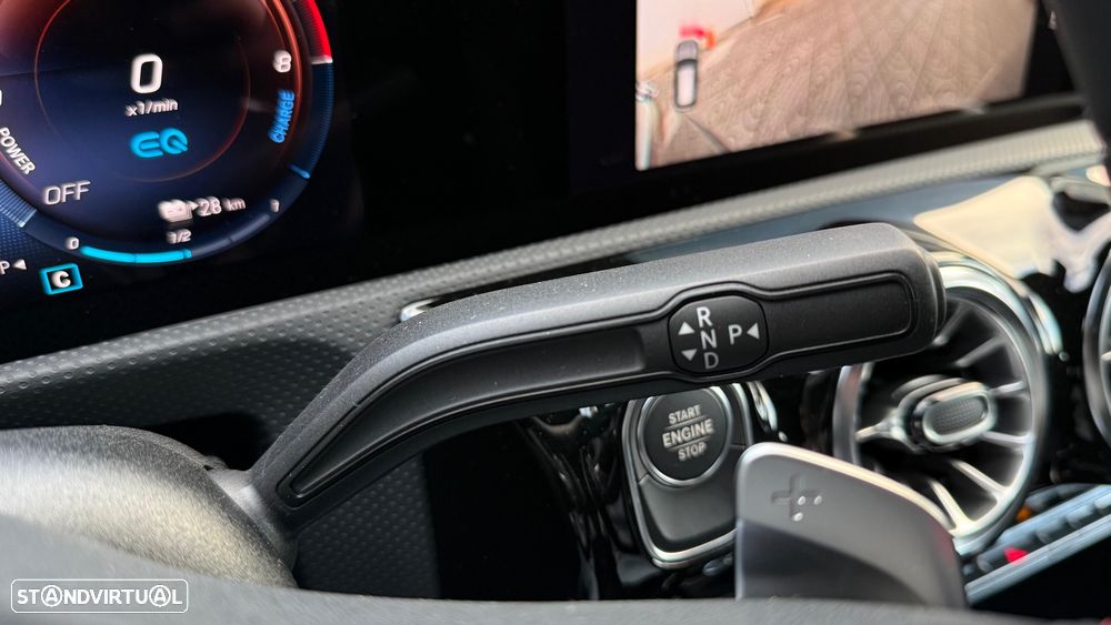 Mercedes-Benz CLA 250 e Shooting Brake AMG Line - 12