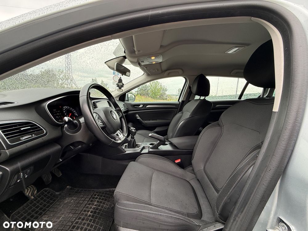 Renault Megane 1.3 TCe FAP Equilibre - 17