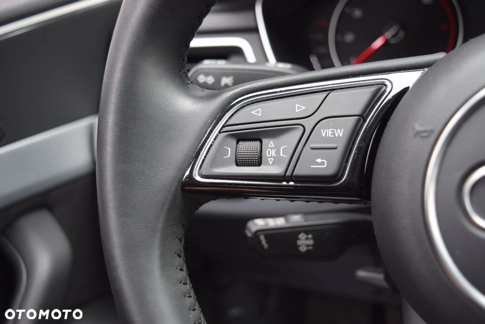 Audi A4 Avant 2.0 TFSI ultra sport - 23