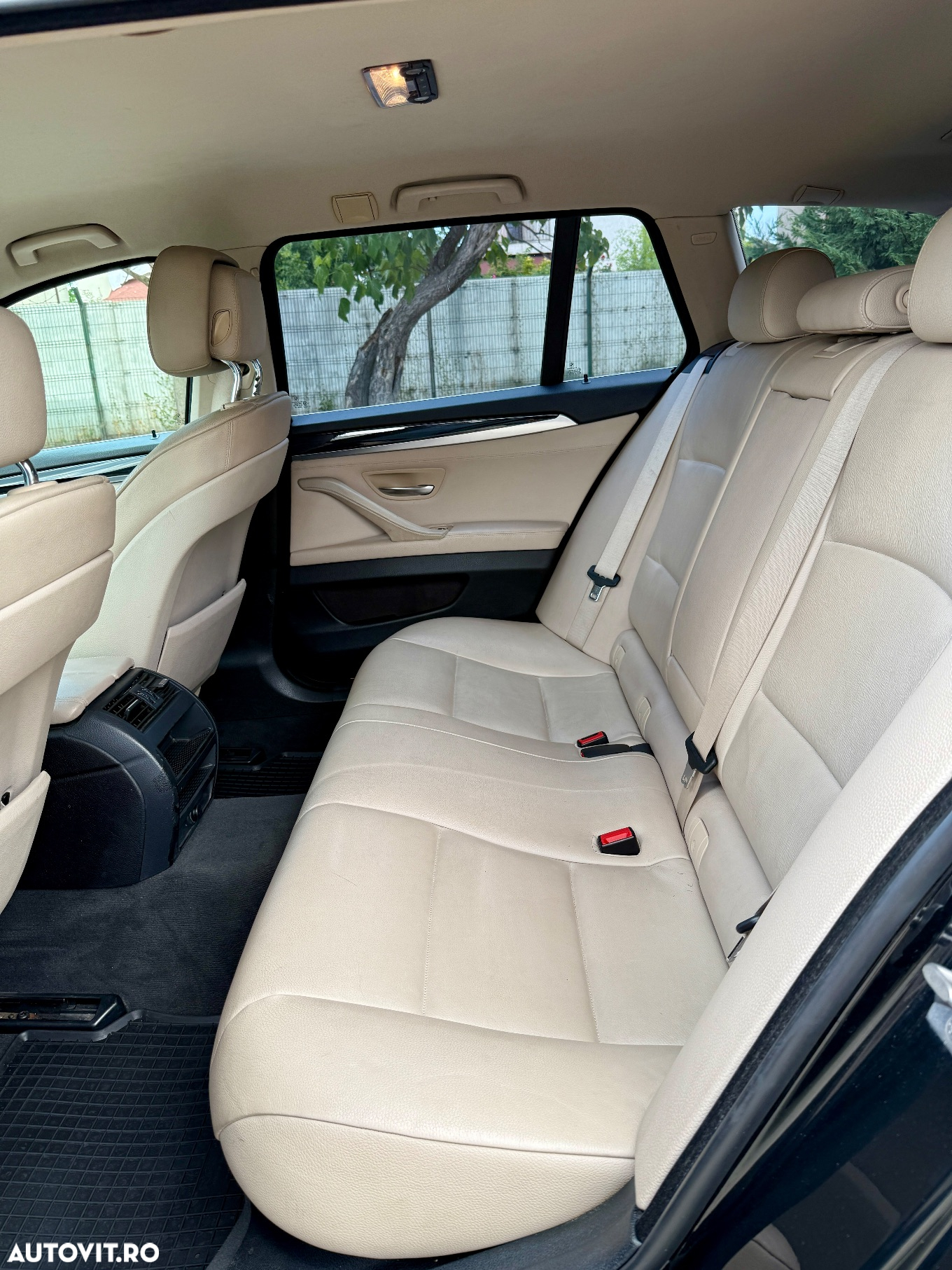 BMW Seria 5 520d xDrive Touring Aut. - 8