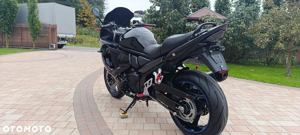 Suzuki GSX - 7
