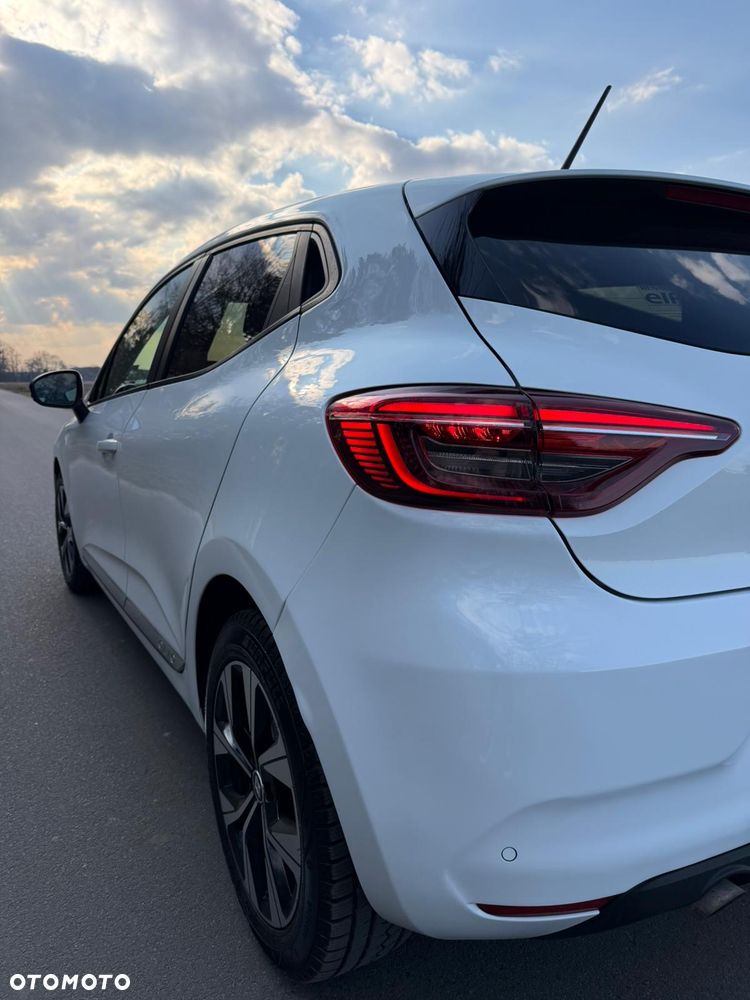 Renault Clio BLUE dCi 100 BUSINESS EDITION - 13