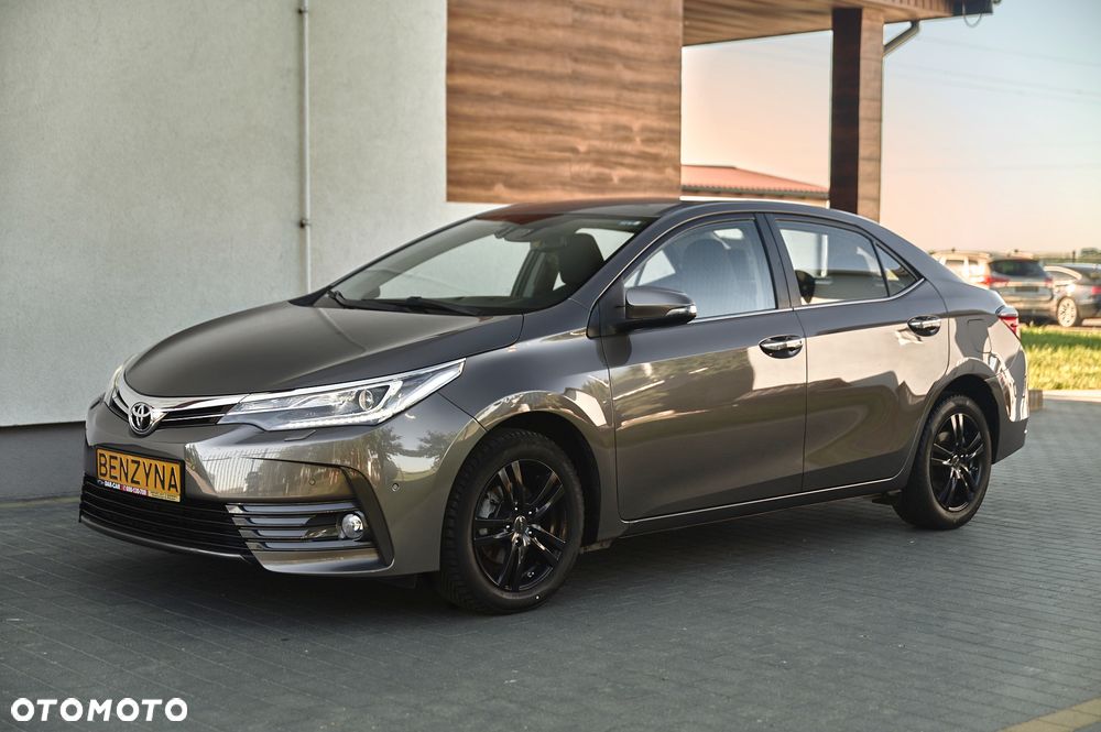 Toyota Corolla 1.6 Premium + - 6