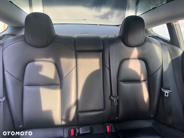 Tesla Model 3 Long Range RWD - 9