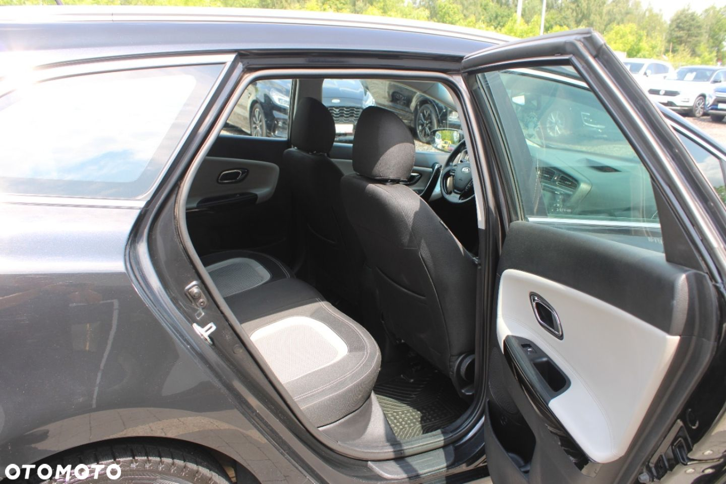 Kia Ceed - 28