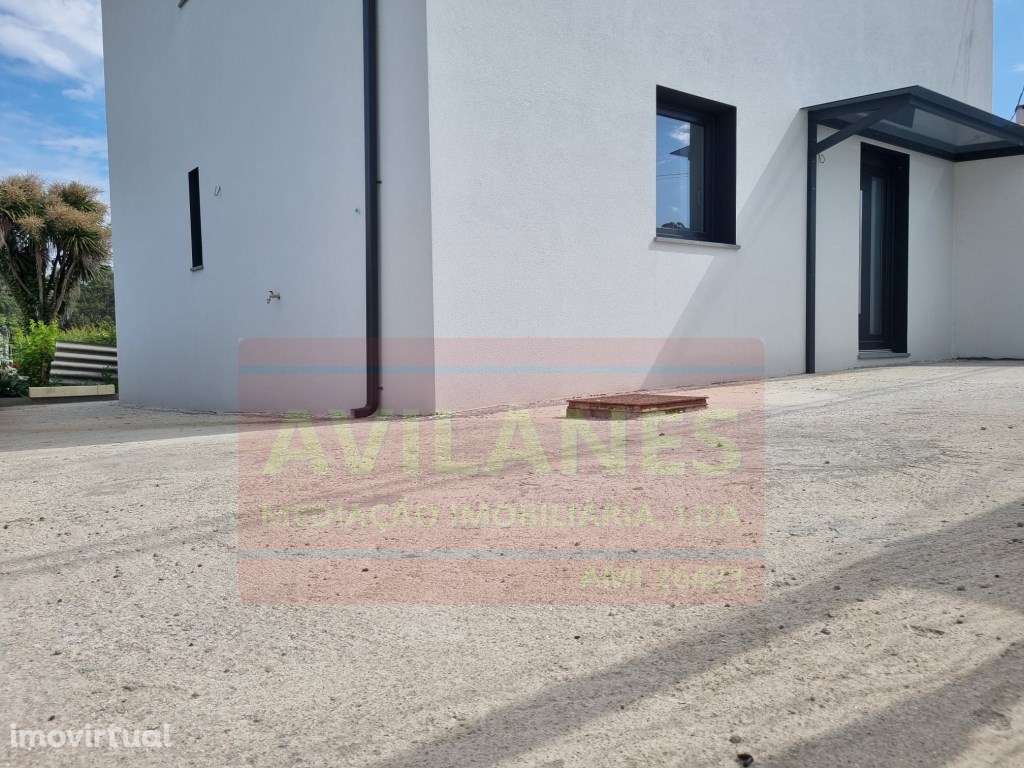 ANDAR MORADIA T2 - LOBÃO - Grande imagem: 4/19