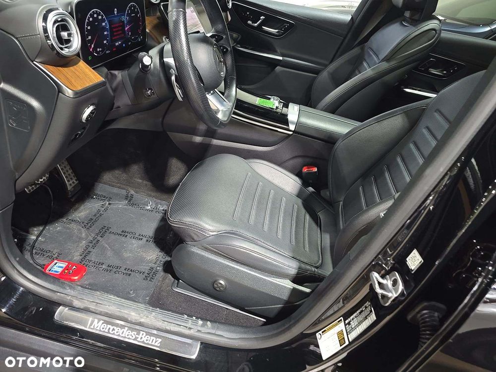 Mercedes-Benz GLC 300 4Matic 9G-TRONIC AMG Line - 6
