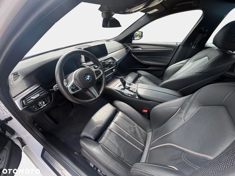 BMW Seria 5 520d Luxury Line sport - 21