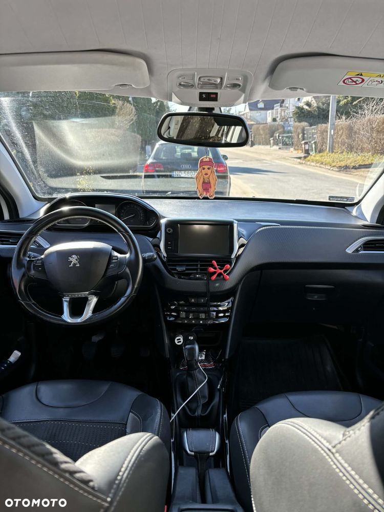 Peugeot 2008 BlueHDi 100 STOP & START Active - 8
