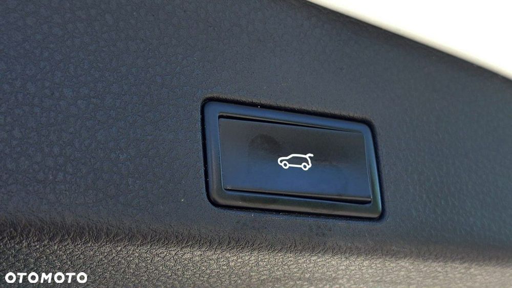 Volkswagen Touareg - 28