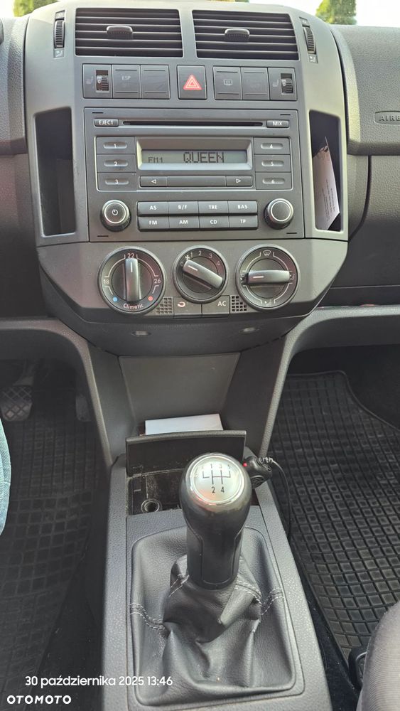 Volkswagen Polo - 10