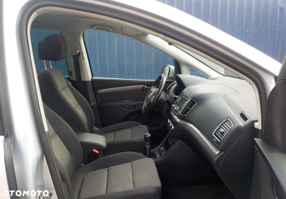 Volkswagen Sharan - 16