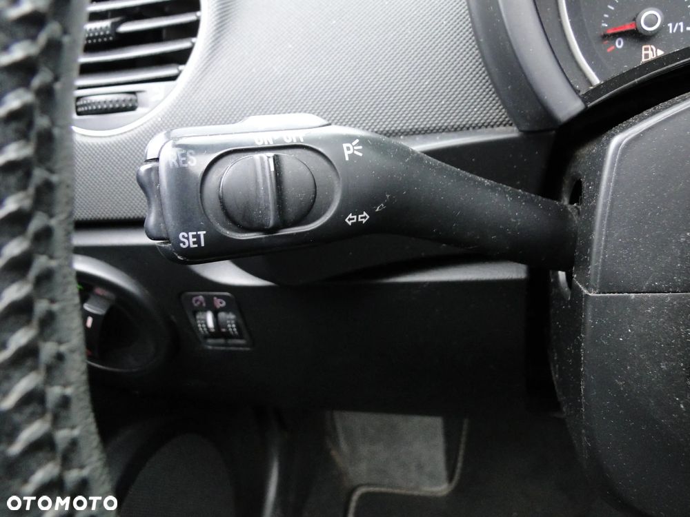 Volkswagen New Beetle 1.6 Freestyle - 11